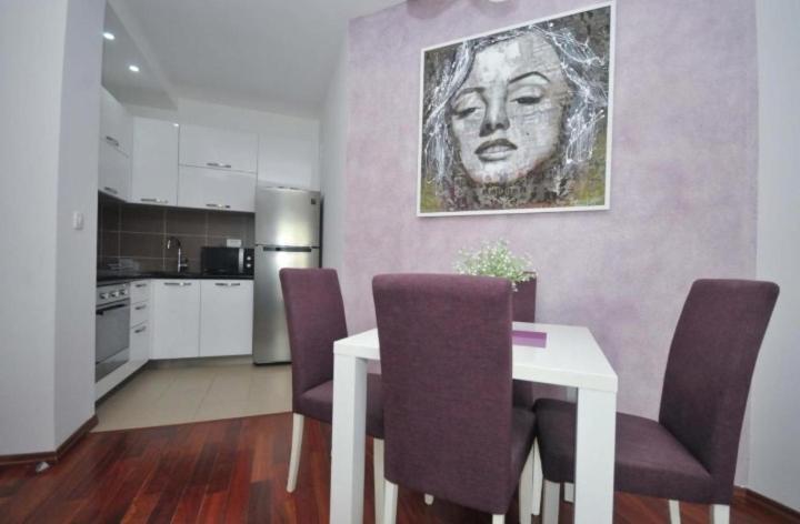 Seaside Apartments Petrovac Luaran gambar