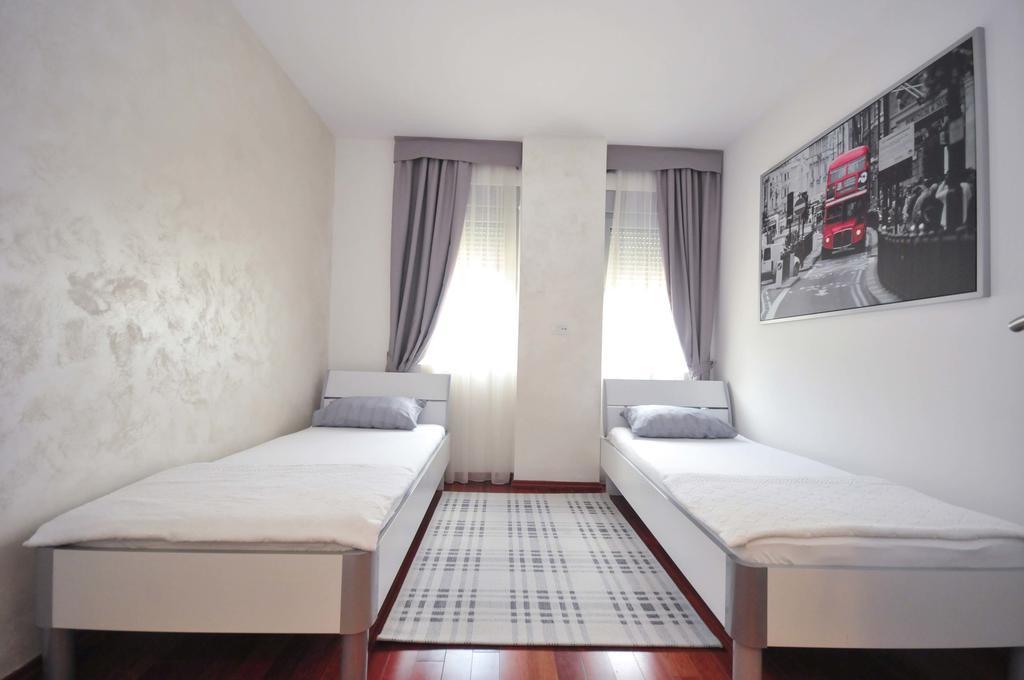 Seaside Apartments Petrovac Luaran gambar