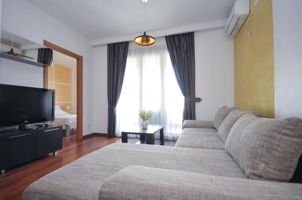 Seaside Apartments Petrovac Luaran gambar