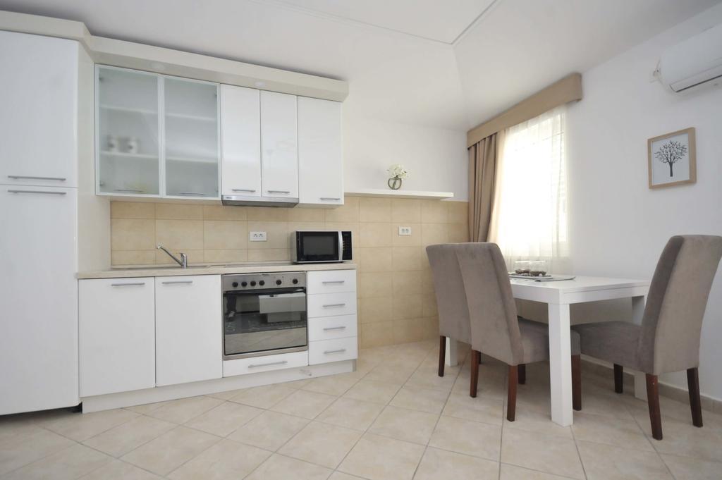 Seaside Apartments Petrovac Luaran gambar